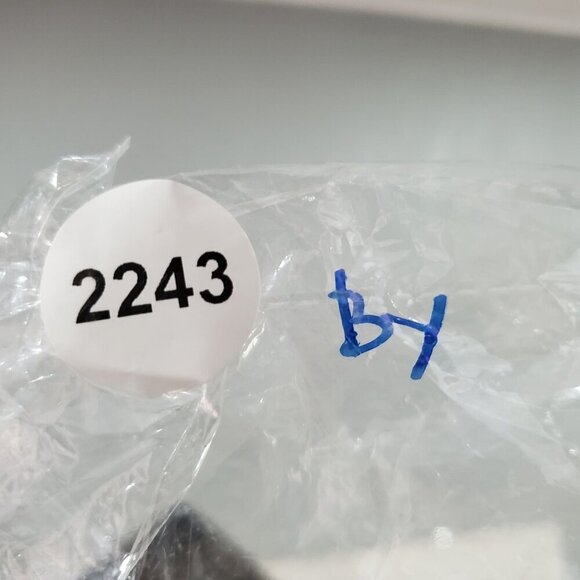 Chico's So Slimming 360 Brigitte Basic Slit Ankle Pants Women Size 6 NWT - Picture 9 of 14